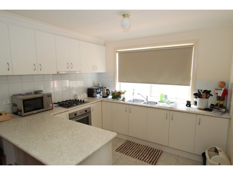 20 Phillip Street, Melton South VIC 3338