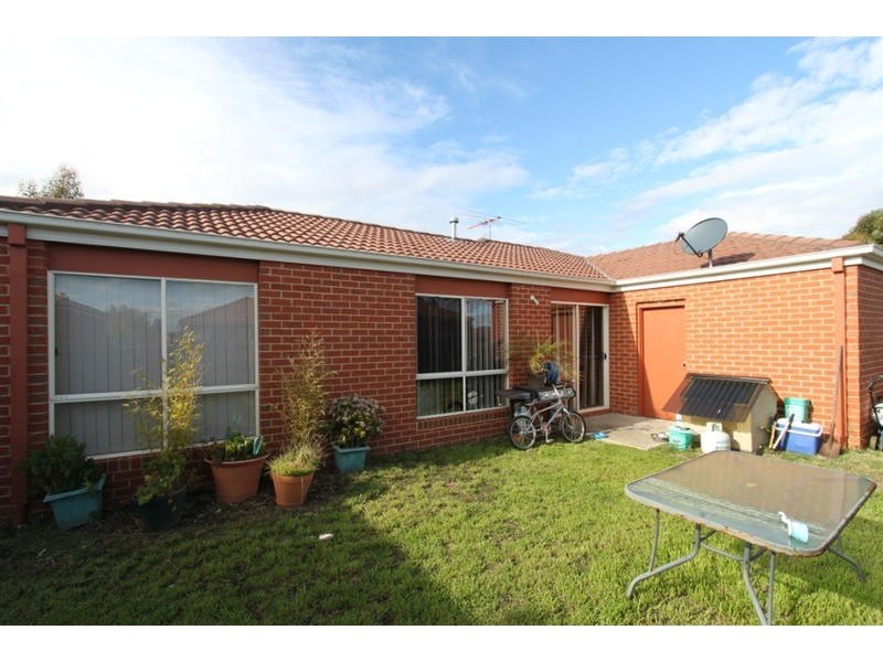 20 Phillip Street, Melton South VIC 3338