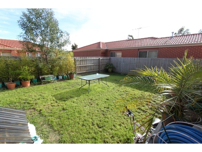 20 Phillip Street, Melton South VIC 3338