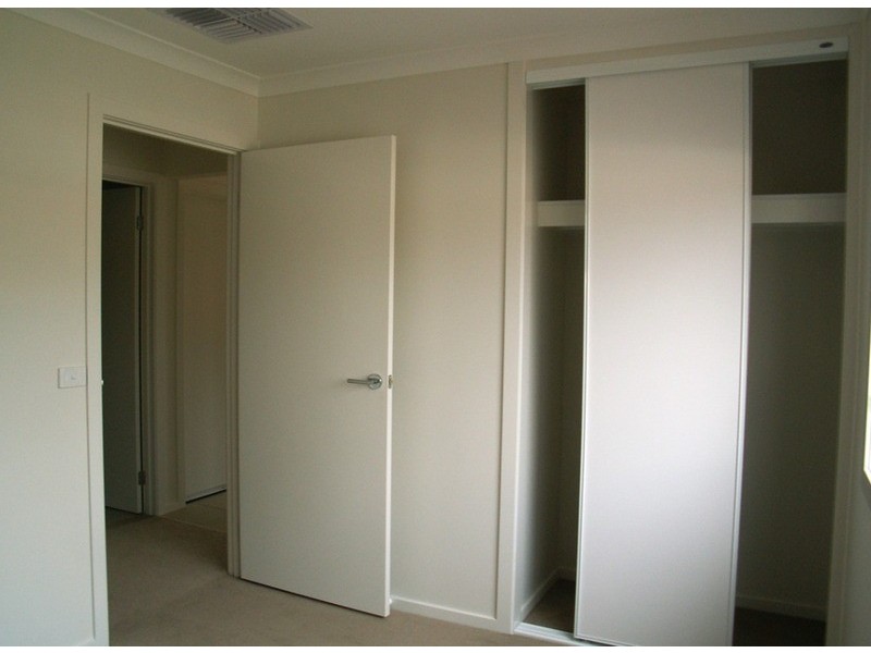 68 Faintail Way, Brookfield VIC 3338