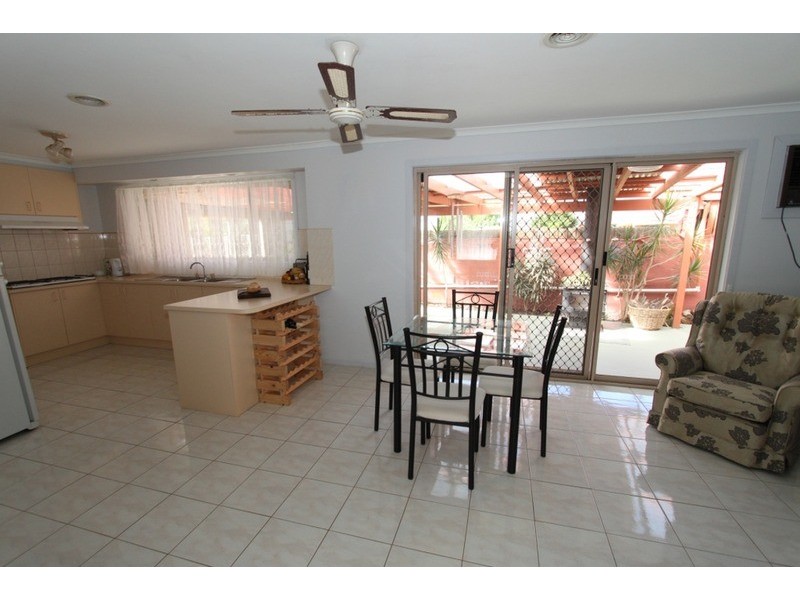 26 Gamalite Drive, Melton VIC 3337