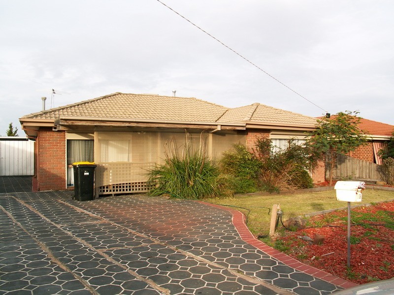 63  Kurunjang Drive, Melton VIC 3337