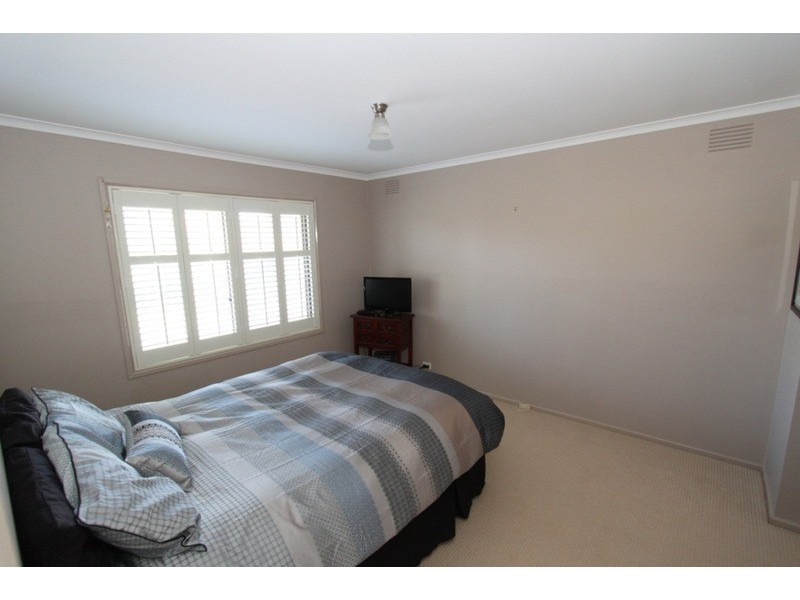 10 Worrowing Court, Kurunjang VIC 3337