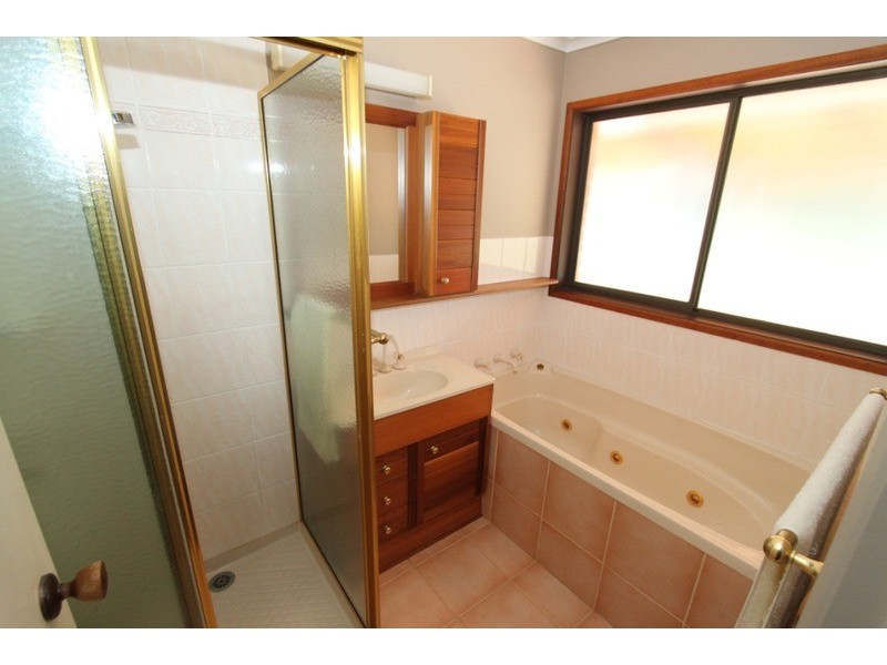 10 Worrowing Court, Kurunjang VIC 3337