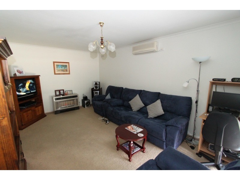 21 Bridge Road, Melton South VIC 3338