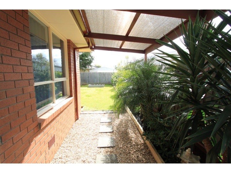 21 Bridge Road, Melton South VIC 3338