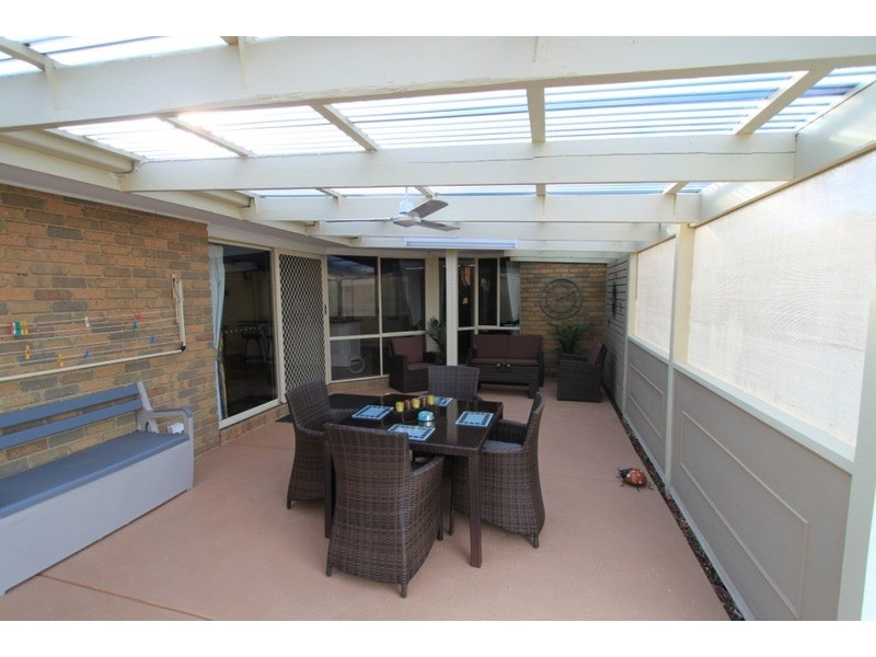 7 Hoddle Court, Melton West VIC 3337