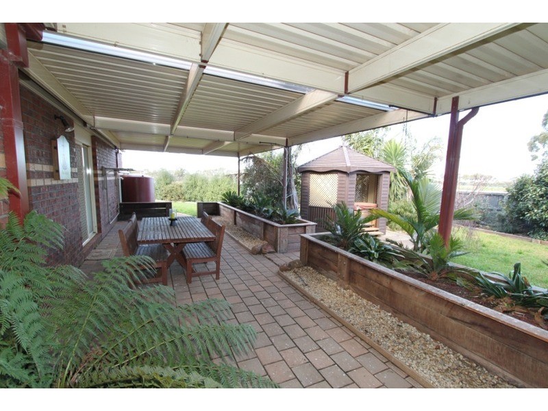 44 Darlingsford Boulevard, Melton VIC 3337