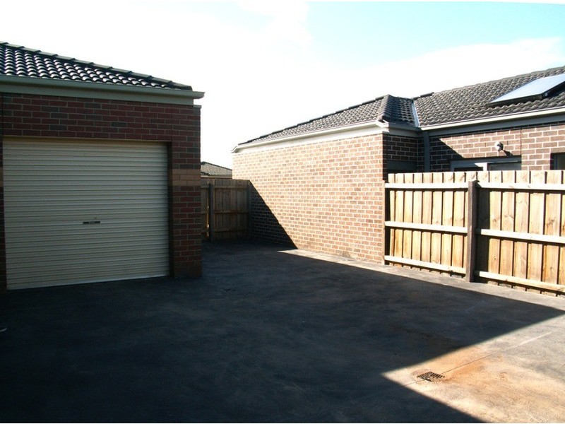 7 Kayla Way, Kurunjang VIC 3337