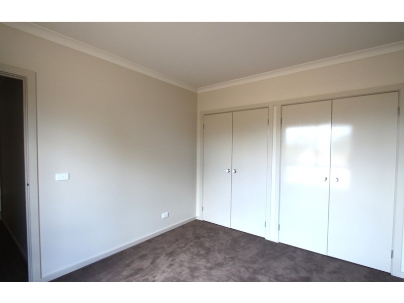 6/21 – 29 Lakewood Boulevard, Melton VIC 3337