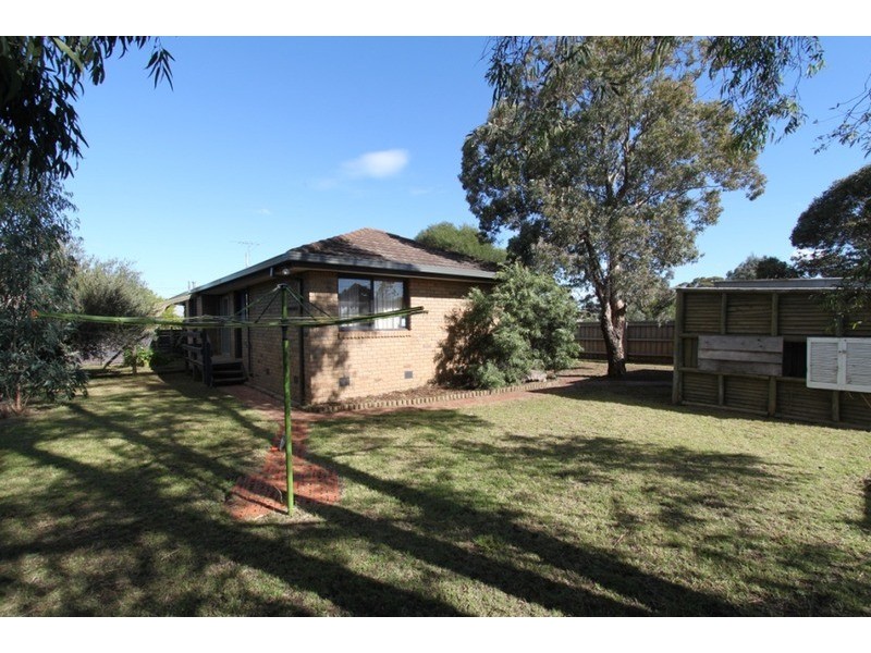 19 Brixton Place, Melton VIC 3337