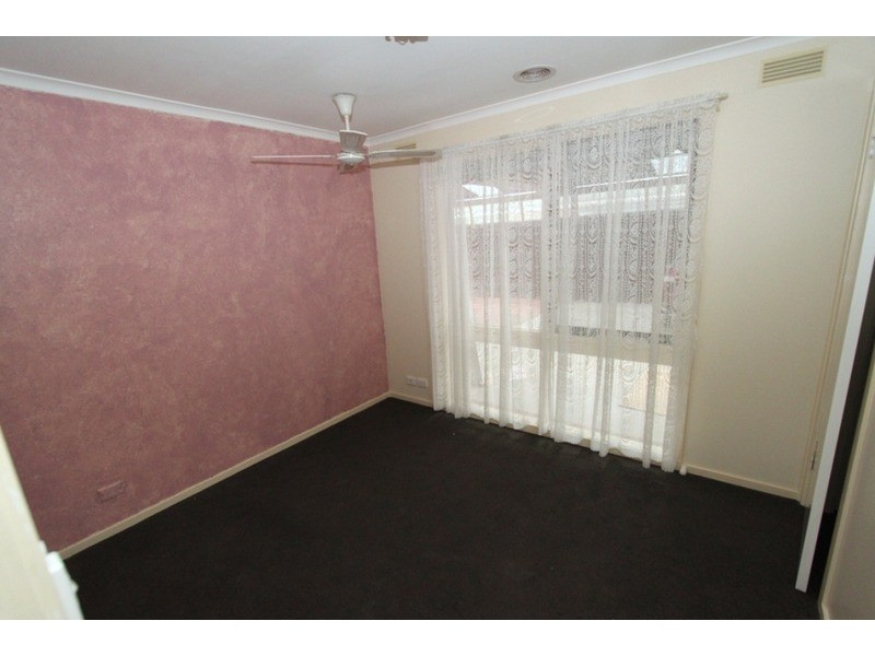 51 Bridgeford Crescent, Melton South VIC 3338