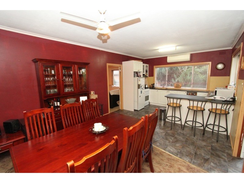 96 Exford Road, Melton South VIC 3338