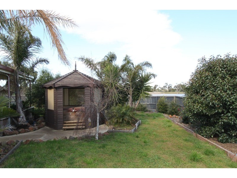 44 Darlingsford Boulevard, Melton VIC 3337