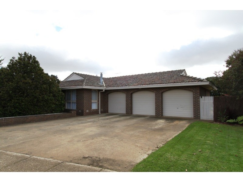 52 Church Street, Melton VIC 3337