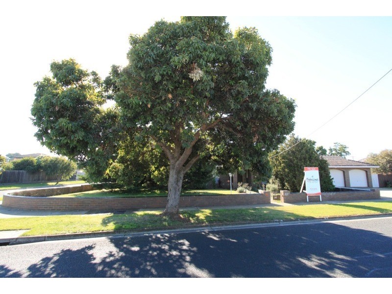 52 Church Street, Melton VIC 3337