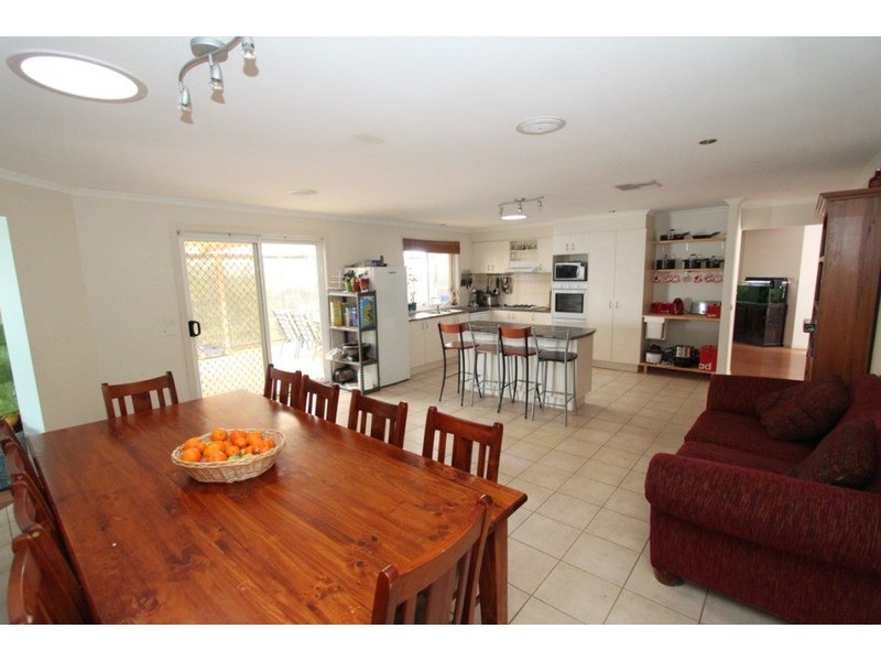8 Jaque Court, Melton VIC 3337