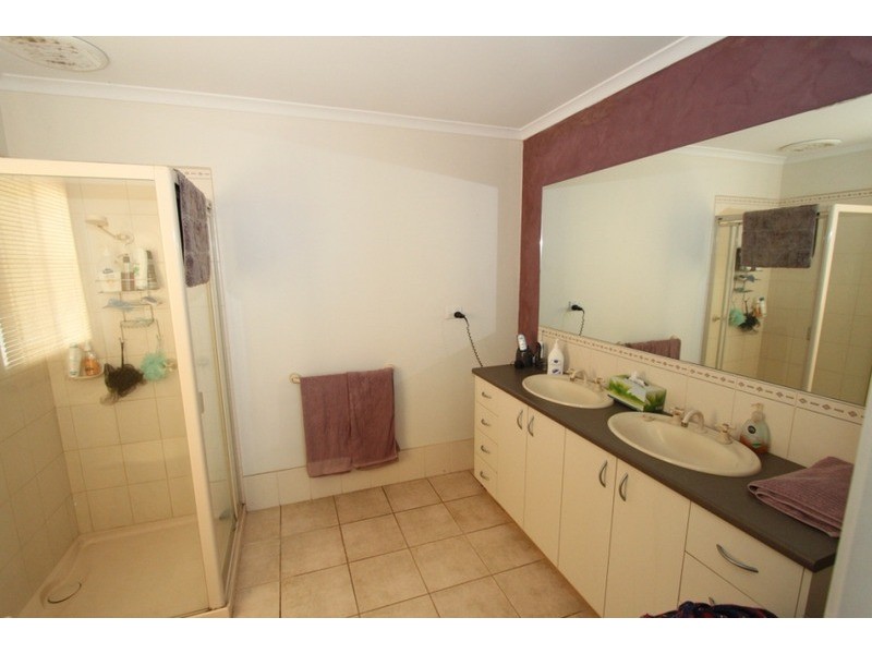 8 Jaque Court, Melton VIC 3337