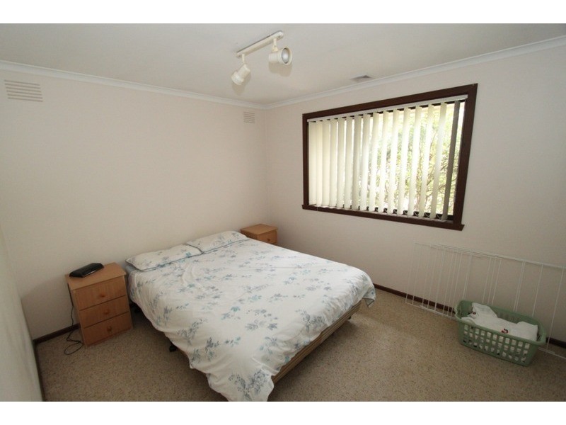 6 Wootton Court, Melton South VIC 3338