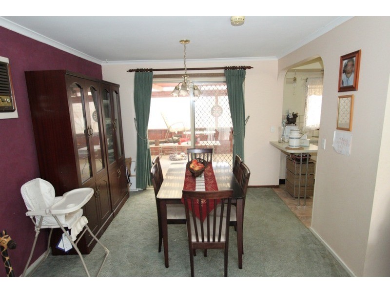 11 Brennan Street, Melton South VIC 3338