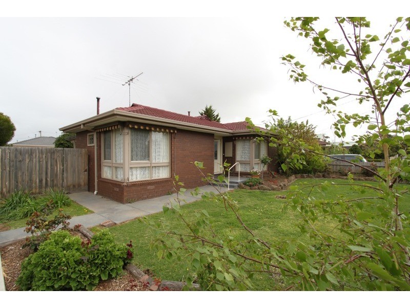 1 Brixton Place, Melton VIC 3337