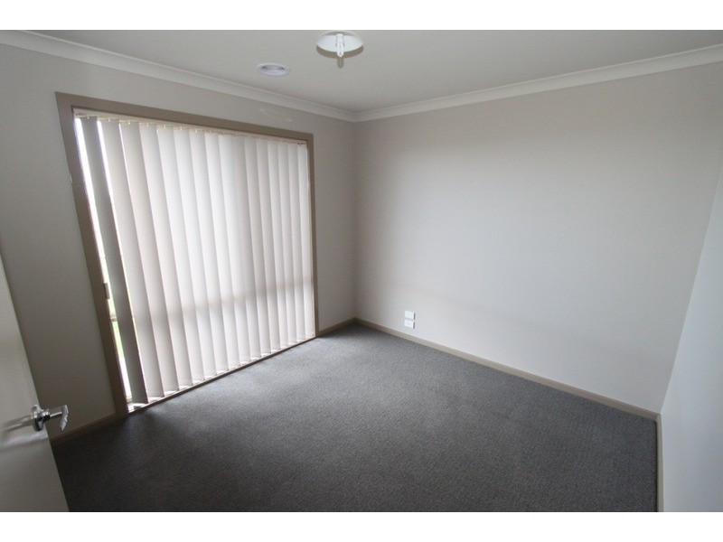 47 Longtree Drive, Melton West VIC 3337