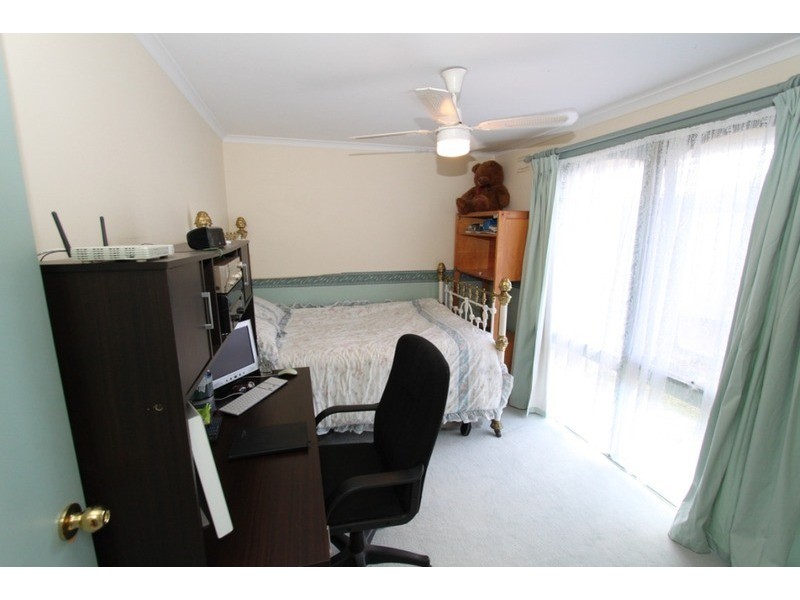 94 First Avenue, Melton South VIC 3338