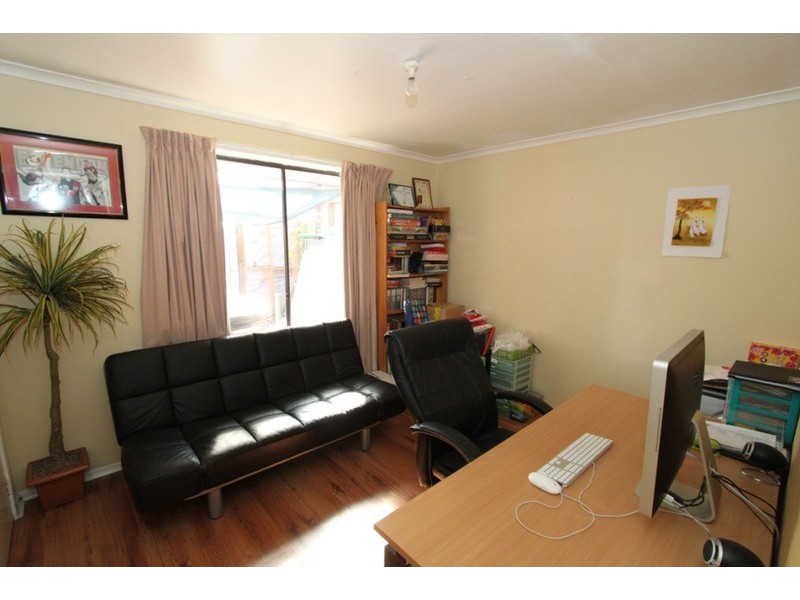 6 Roderick Drive, Kurunjang VIC 3337