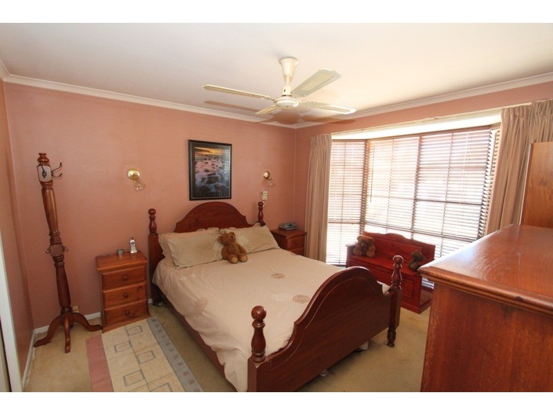 6 Roderick Drive, Kurunjang VIC 3337