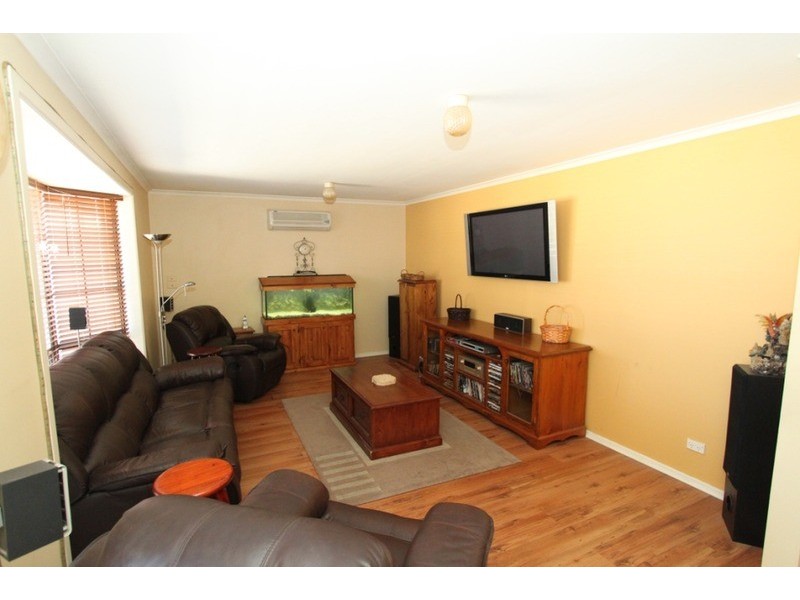 6 Roderick Drive, Kurunjang VIC 3337