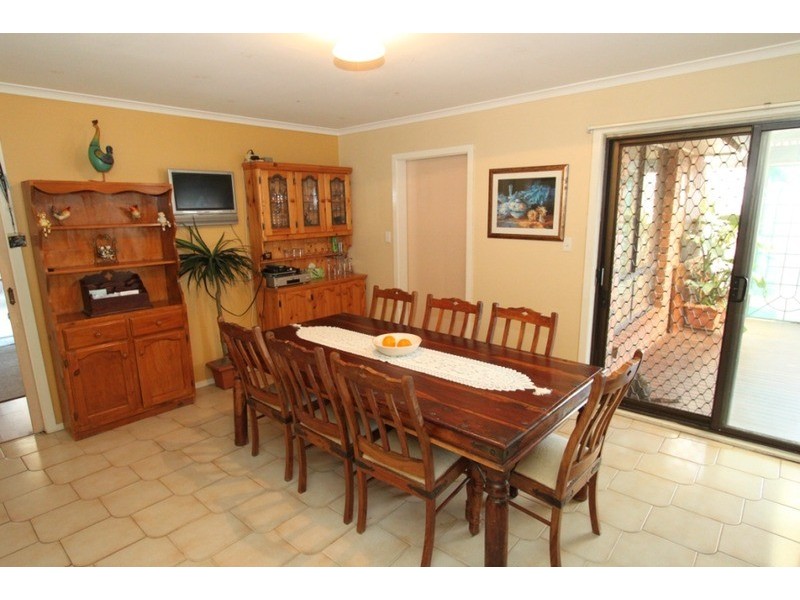 6 Roderick Drive, Kurunjang VIC 3337