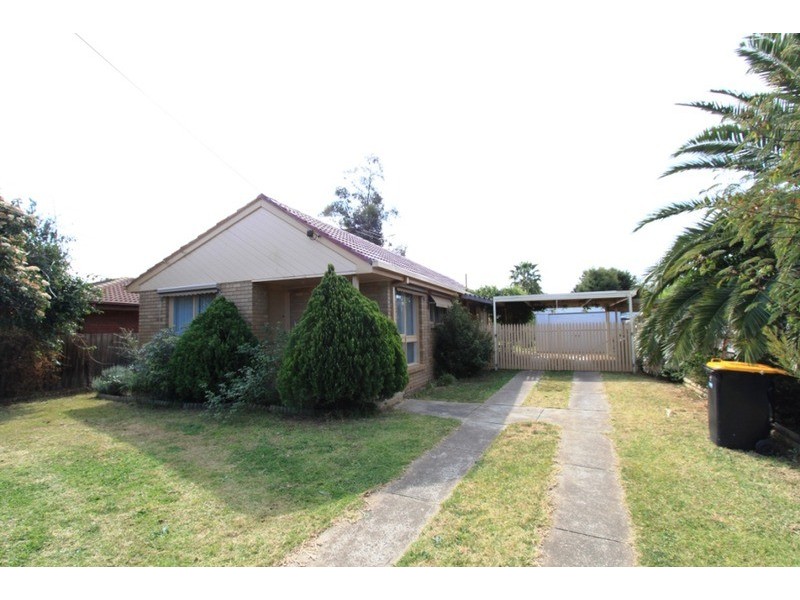 28 Carina Drive, Melton VIC 3337