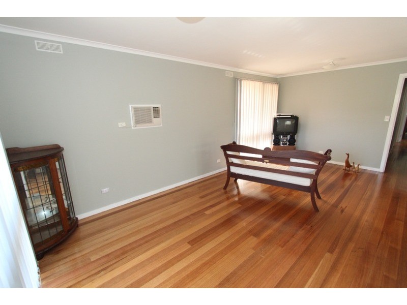 28 Carina Drive, Melton VIC 3337