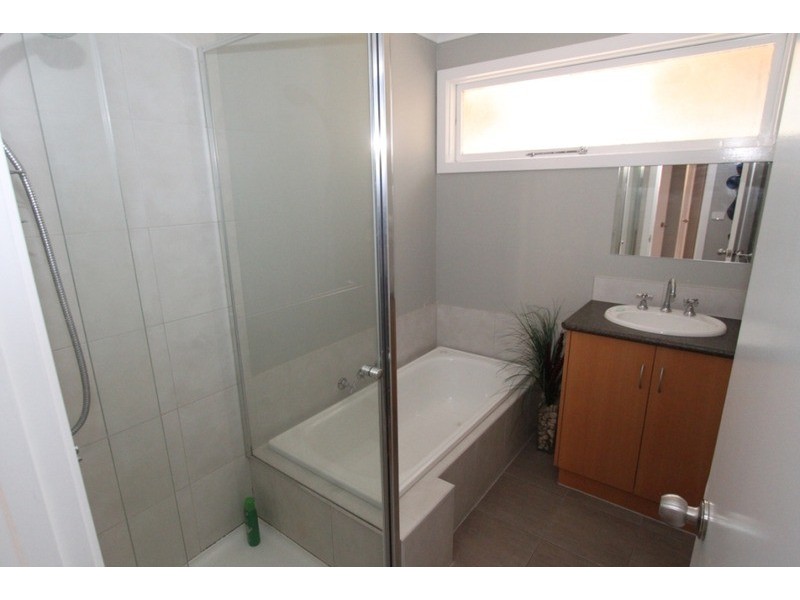 28 Carina Drive, Melton VIC 3337