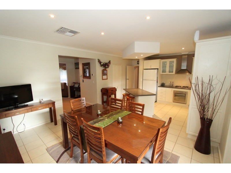 52 Church Street, Melton VIC 3337