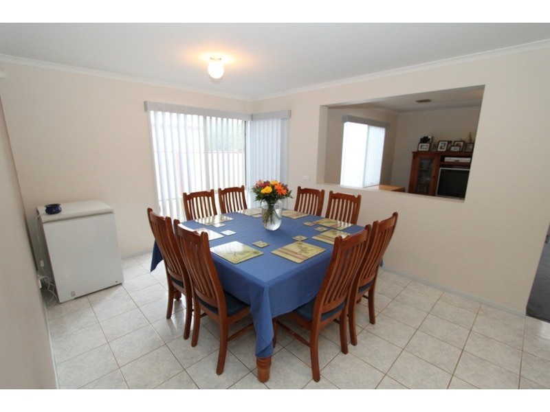 10 Park Lane, Melton West VIC 3337