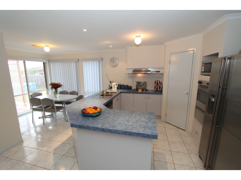 10 Park Lane, Melton West VIC 3337