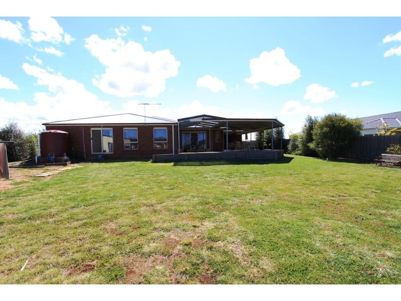 20 Runnymeade Lane, Brookfield VIC 3338