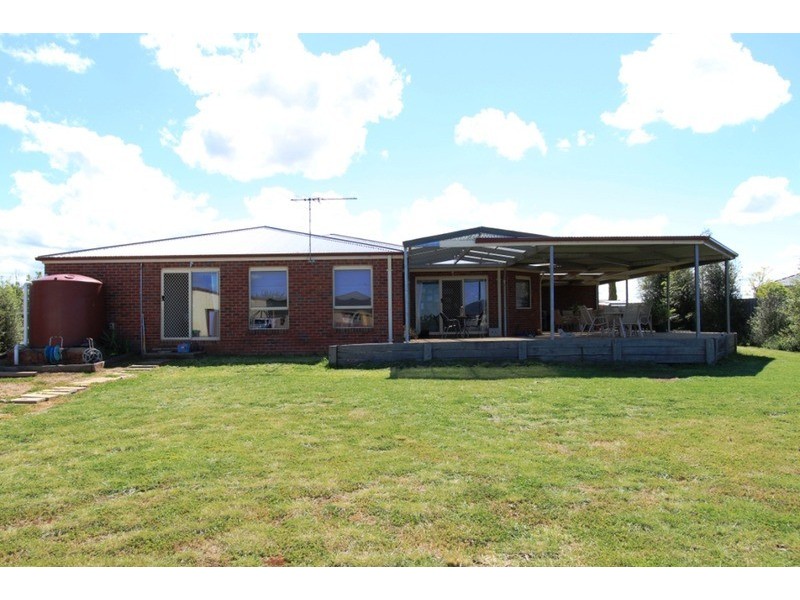 20 Runnymeade Lane, Brookfield VIC 3338