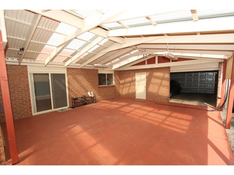 88 Westlake Drive, Melton West VIC 3337