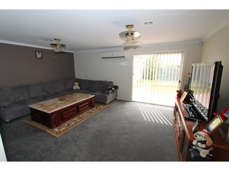 88 Westlake Drive, Melton West VIC 3337