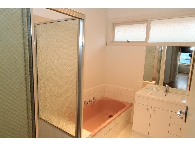 4 Sirdar Street, Melton VIC 3337