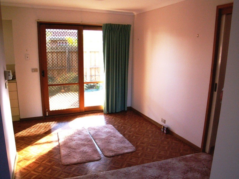 2/15 Smoult Drive, Kurunjang VIC 3337