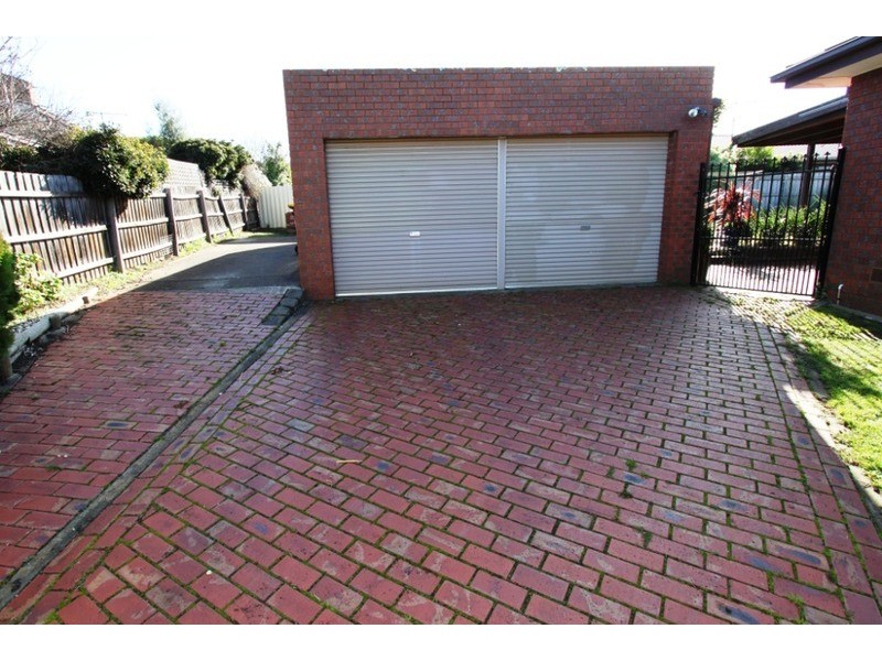 10 Worrowing Court, Kurunjang VIC 3337