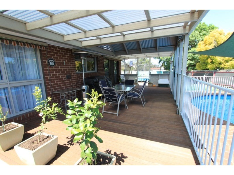 3 Corr Grove, Melton VIC 3337