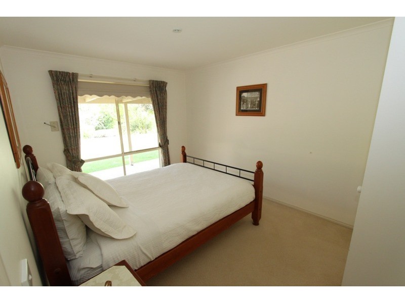 11 Hillsmeade Drive, Melton West VIC 3337