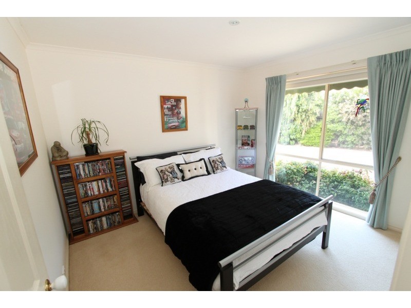11 Hillsmeade Drive, Melton West VIC 3337
