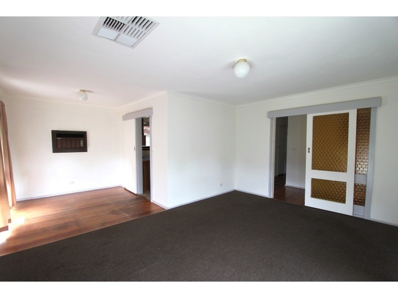 30 Riddle Drive, Melton VIC 3337