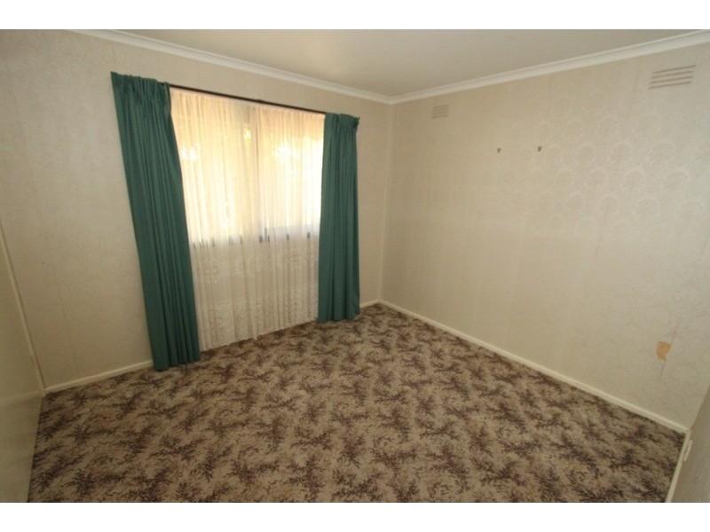 9 Raleighs  Road, Melton VIC 3337