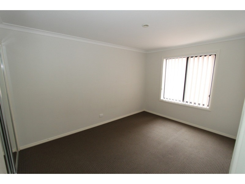 7 Shearwater Way, Melton West VIC 3337